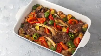 صينية ريش الخروف بالفرن والخضروات