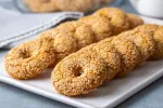 كعك العيد باليانسون والسمسم