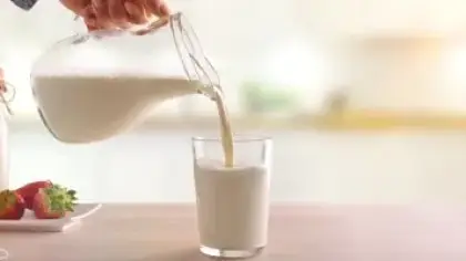 فوائد اللبن الرايب الصحية وأفضل أوقات تناوله