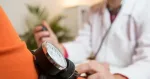 انخفاض ضغط الدم أسبابه وأعراضه وطرق علاجه