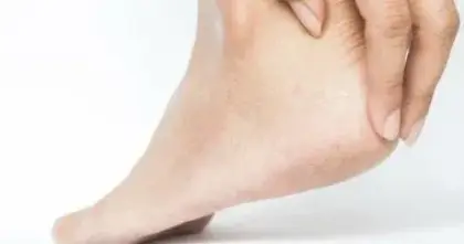 علاج الكالو ومسمار القدم طبيعياً