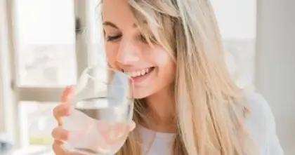 أهمية شرب الماء الكافي في الطقس البارد