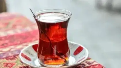 تأثير الشاي والقهوة على صحة عظام النساء بعد الستين