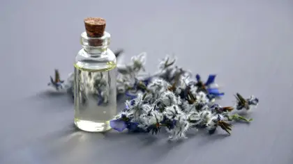 تفسير رؤية العطر في المنام ودلالاته المختلفة