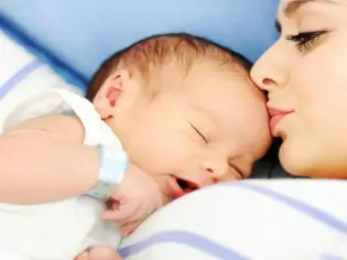 تفسير حلم إنجاب ولد للمرأة المتزوجة ودلالاته