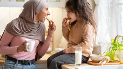 تفسير رؤية أكل الحلويات في منام العزباء