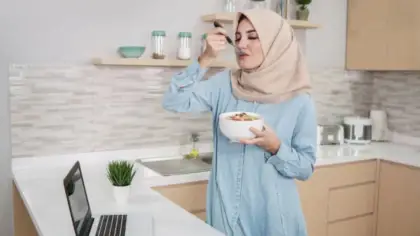 تفسير رؤية إفطار العزباء الصائمة في المنام