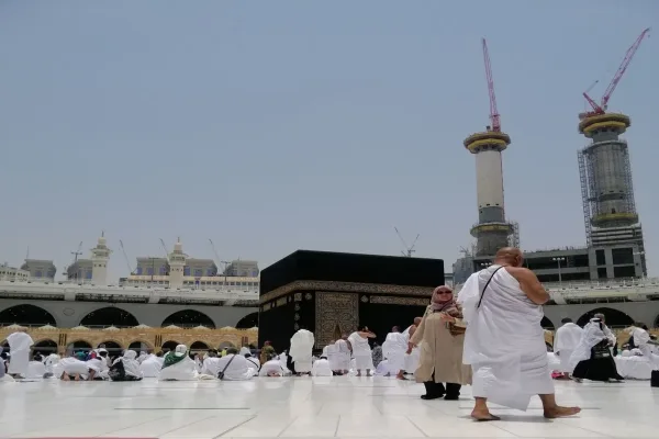 تفسير رؤيا العمرة للمرأة الحامل ودلالاتها