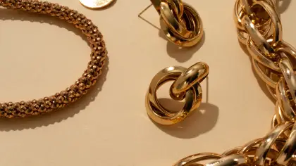 تفسير رؤية الذهب في المنام ودلالاته المتعددة