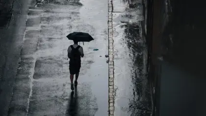 تأويل رؤية المطر الغزير في المنام