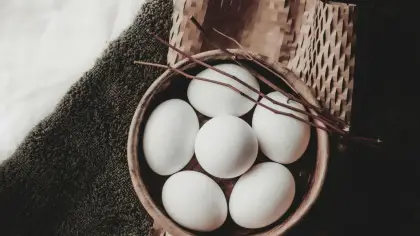 تفسير رؤية البيض في المنام ودلالاته