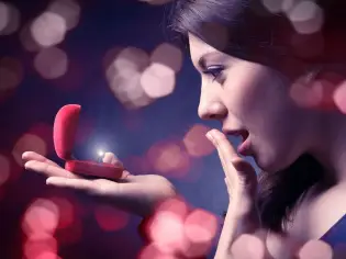 تفسير حلم إهداء الخاتم ودلالاته المختلفة