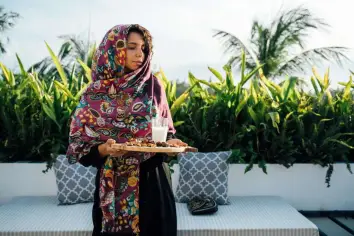 تفسير حلم الإفطار في رمضان ودلالاته النفسية
