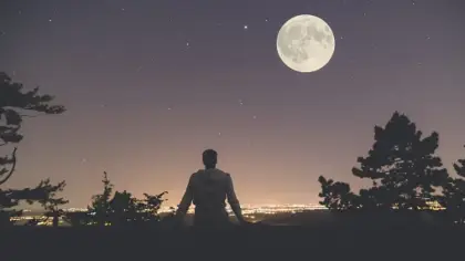 تأثير القمر على سلوك الإنسان: حقيقة أم خرافة؟