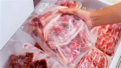 تفسير رؤية توزيع اللحوم في المنام ودلالاتها