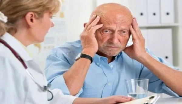 أعراض مرض ألزهايمر المبكرة والمتأخرة