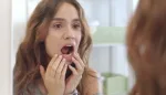 لزوجة اللعاب: أسبابها، تشخيصها، وطرق علاجها
