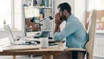 مخاطر الجلوس المطول على صحة الجسم
