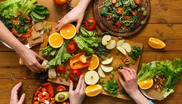 النظام النباتي وخطر سرطان الأمعاء: أهمية البروتين