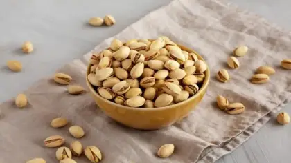 الفستق ودوره في حماية صحة العين