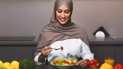 إدارة الوزن وخسارة الدهون بعد الخمسين في رمضان