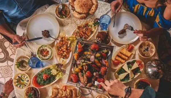تأثير صيام رمضان على الأنماط الغذائية: دراسة لبنانية