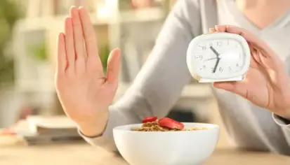 دليل الصيام المتقطع مقارنة بصيام رمضان والفوائد الصحية للمبتدئين