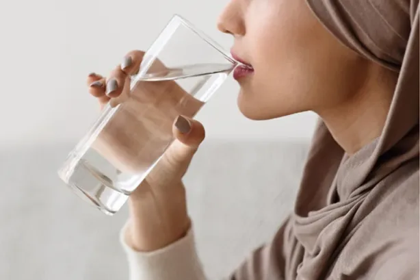 نصائح فعالة لتجنب العطش خلال صيام رمضان