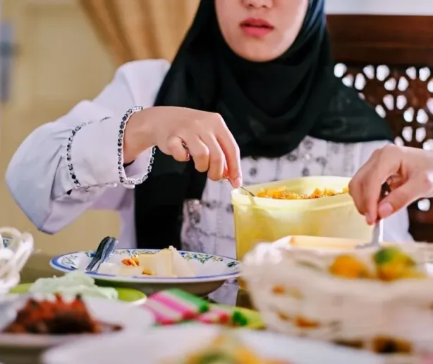 صيام رمضان: فوائد صحية أكبر لخفض الدهون من الصيام المتقطع
