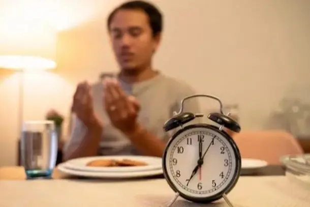 كشفت دراسة "رمضان في لندن" أن الصيام يحسن التمثيل الغذائي ويقلل بشكل ملحوظ من مخاطر الإصابة بسرطان الرئة والقولون والثدي…
