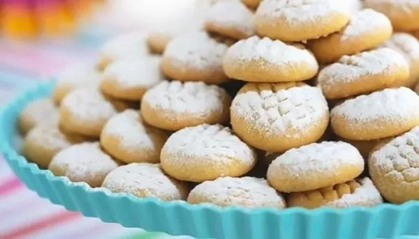 كعك العيد بالخبيزة لتعزيز القيمة الغذائية