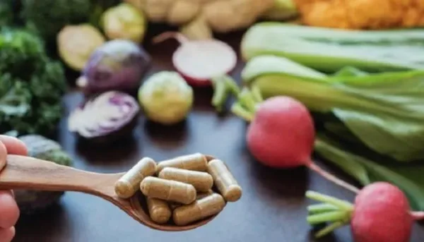 مكملات غذائية طبيعية: مخاطرها المحتملة على الكبد