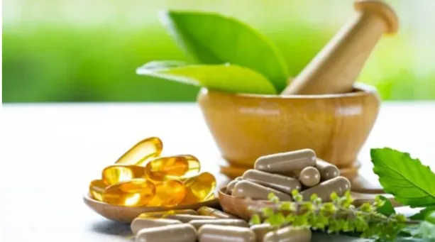مكملات غذائية طبيعية: مخاطرها المحتملة على الكبد