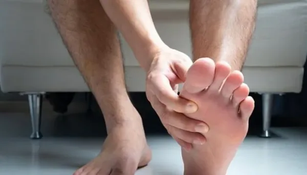 علامات أظافر القدم التي تشير لمشكلات صحية