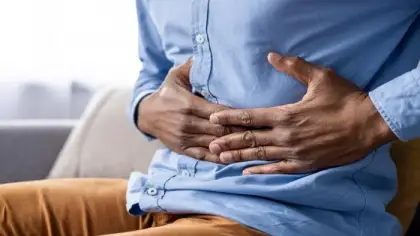 أطعمة ومكملات فعالة لعلاج الإمساك المزمن