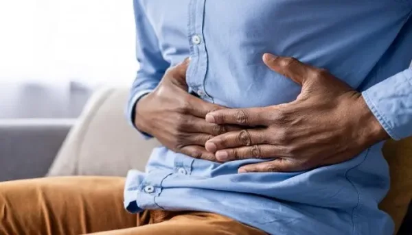 أطعمة ومكملات فعالة لعلاج الإمساك المزمن