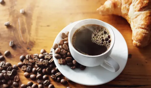 القهوة وصحة القلب: تأثيرها على الرجفان الأذيني