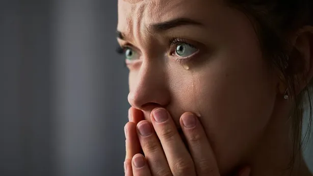 تأثير دموع النساء على عدوانية الرجال