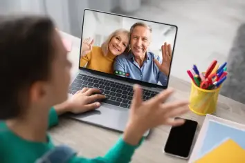 تعزيز التواصل بين الأجداد والأحفاد: نصائح عملية