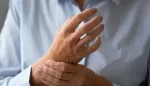حماية العظام من الهشاشة في منتصف العمر