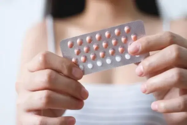 تداخلات حبوب منع الحمل مع المكملات