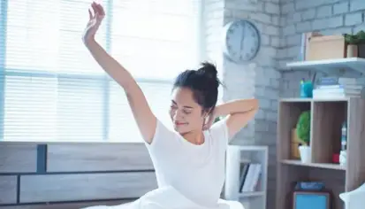 لماذا نستيقظ طبيعياً كل صباح؟ دور هرمون الكورتيزول