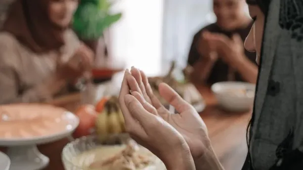 صيام رمضان لمرضى السكري وتليف الكبد المستقر