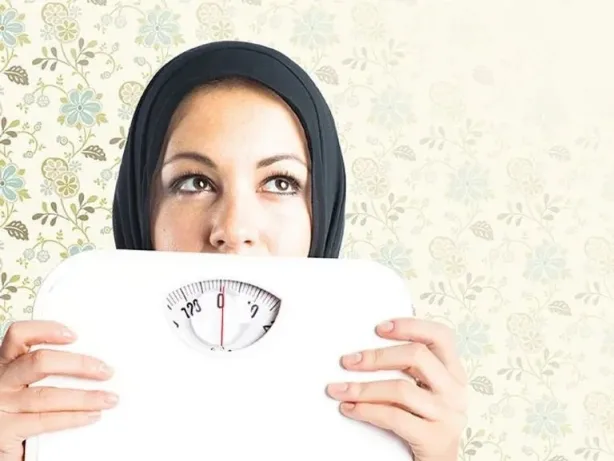 الصيام في رمضان: تأثيره على الوزن ومدى استمراريته