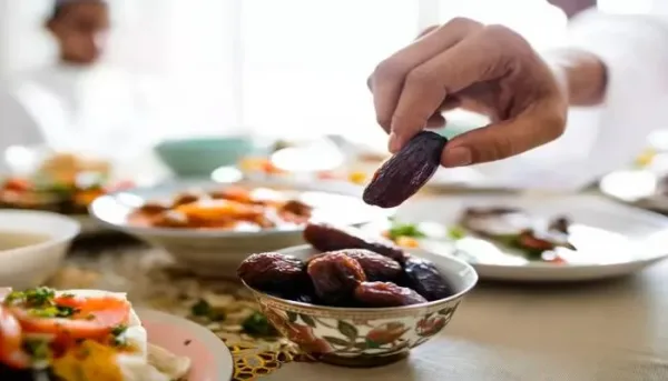 الصيام في رمضان: تأثيره على الوزن ومدى استمراريته