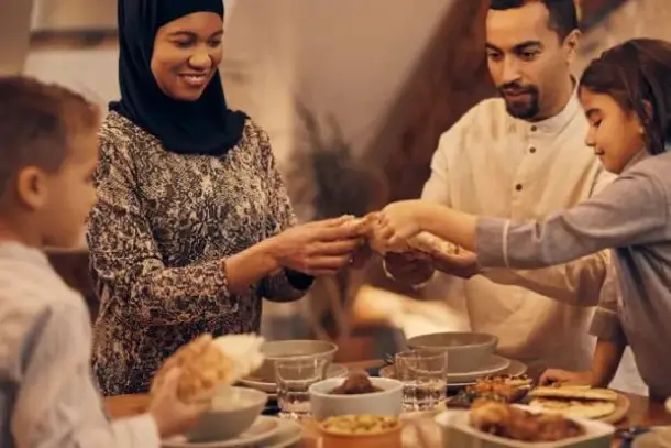 اكتشف كيف يمكن للعوامل الدينية والاجتماعية والنفسية أن تدعم التغييرات الغذائية الناجحة خلال شهر رمضان، وفقًا لدراسة…