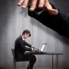 مراقبة الموظفين: أساليبها، فوائدها، ومخاطرها