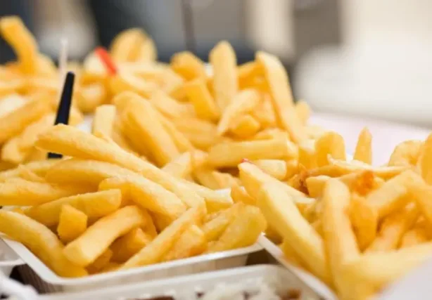 أطعمة يجب تجنبها في السحور لتفادي العطش والجفاف
