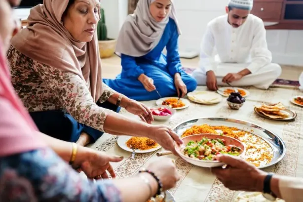 آلية تحول الجسم لحرق الدهون في رمضان