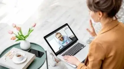 تأثير اللون الخوخي على فرص القبول في المقابلات المهنية